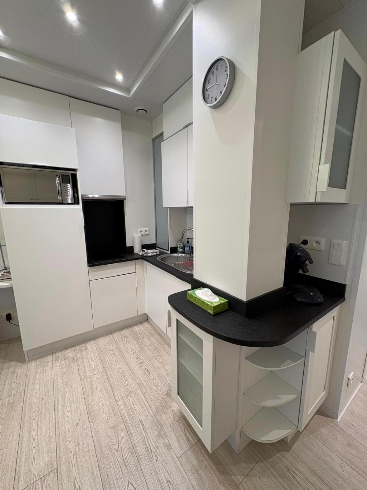 Musiciens Joli Duplex 2 Garage Privatif Et Terrasse Appartamento